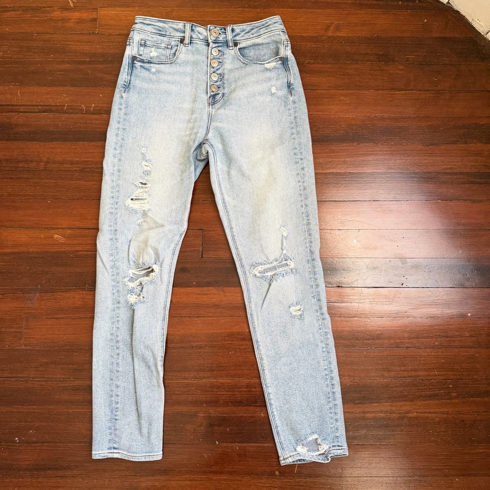 AE Distressed Light Wash Mom Jeans